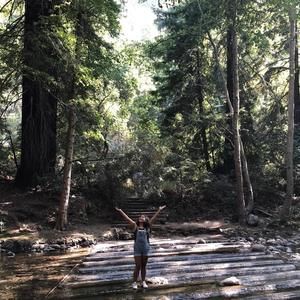 Meet your Posher, Julia